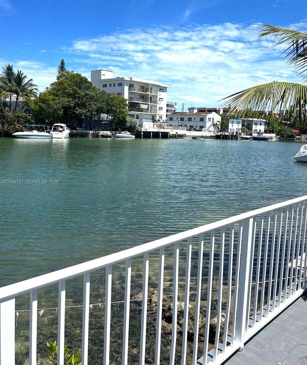 8271 Crespi Blvd # 5, Miami Beach FL 33141