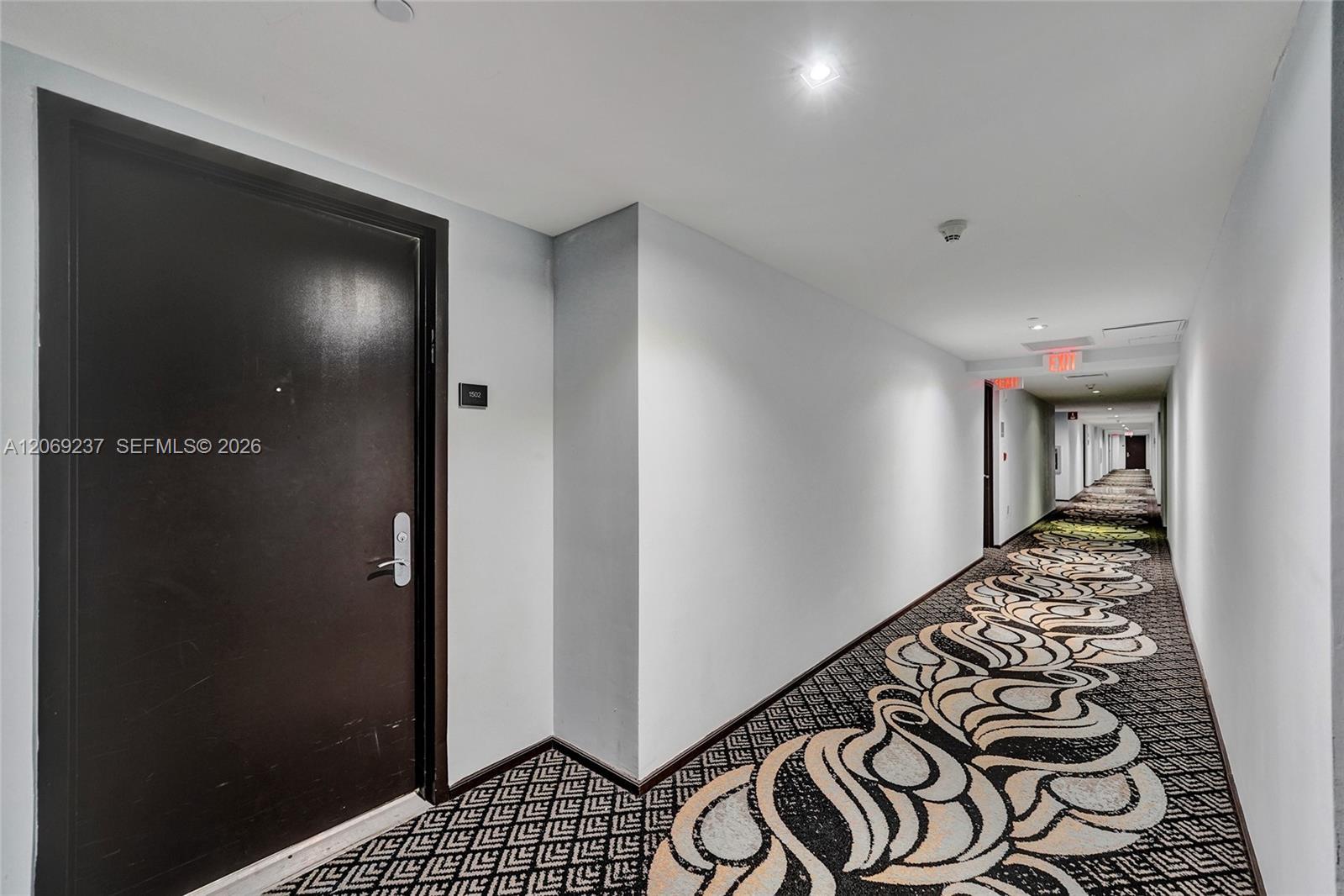 1830 S Ocean Dr # 1502, Hallandale Beach FL 33009 photo 2