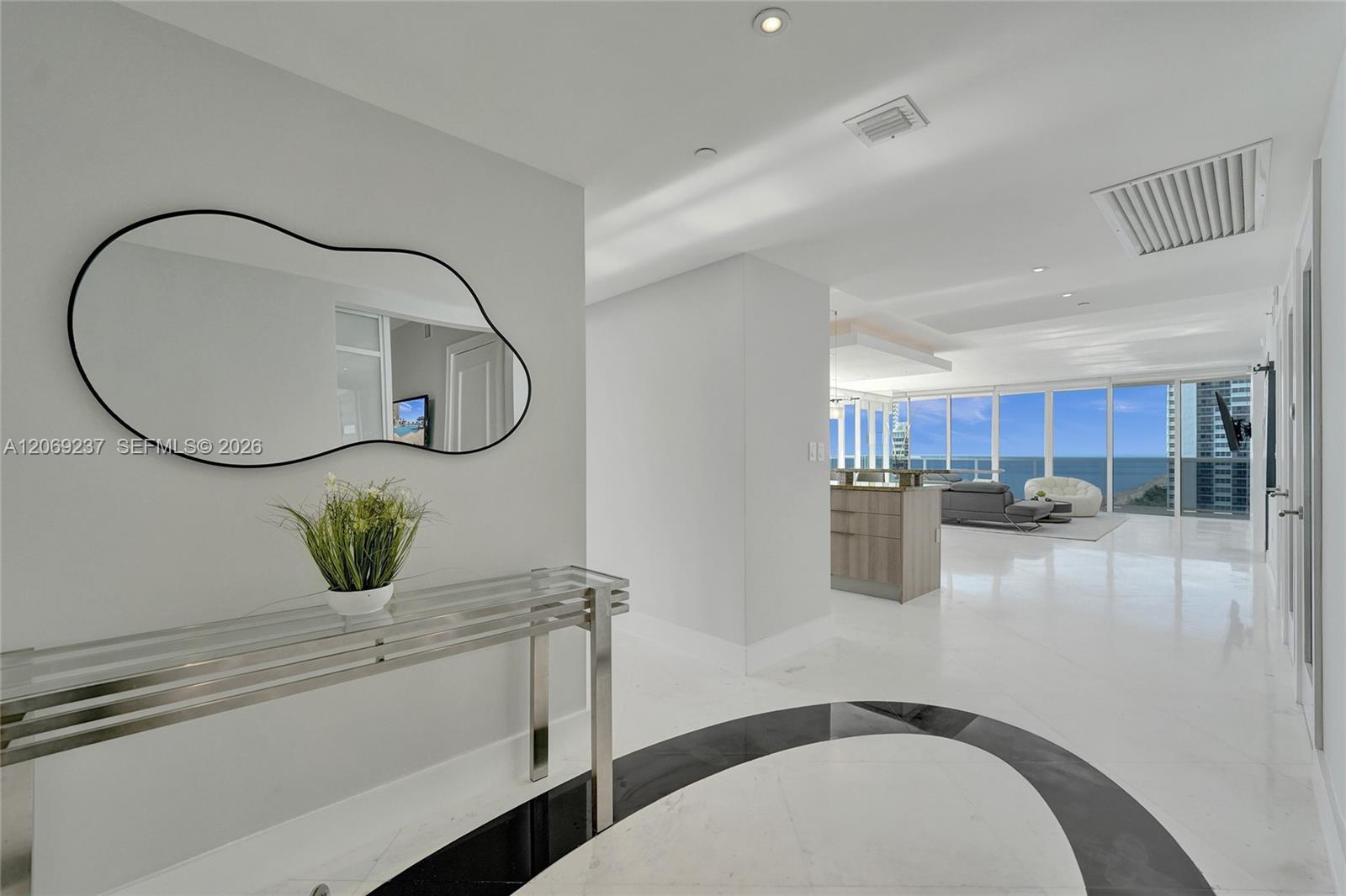 1830 S Ocean Dr # 1502, Hallandale Beach FL 33009 photo 4