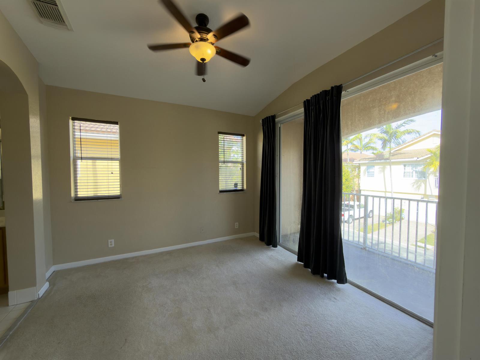 1712 Carvelle Drive, Riviera Beach FL 33404 photo 4