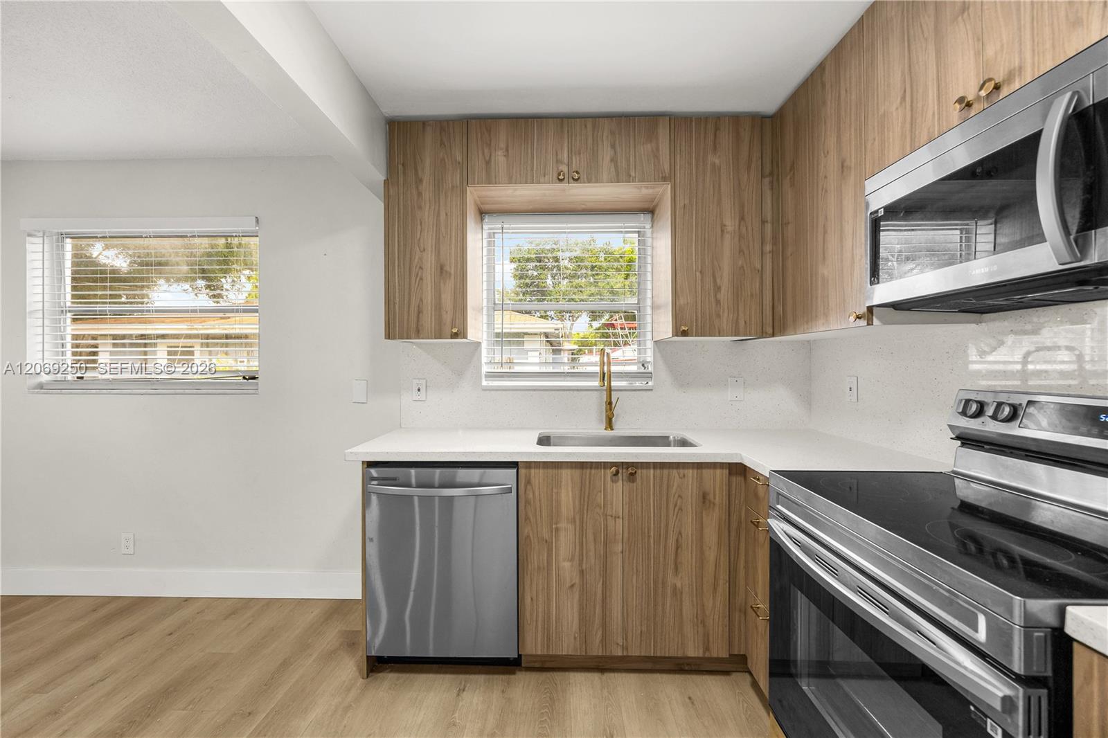 2418 Polk St # 102, Hollywood FL 33020 photo 3