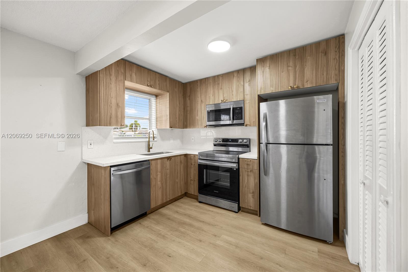 2418 Polk St # 102, Hollywood FL 33020 photo 4