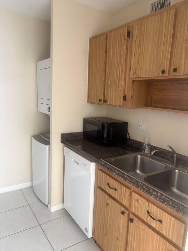 9980 TWIN LAKES Drive # C, Coral Springs FL 33071