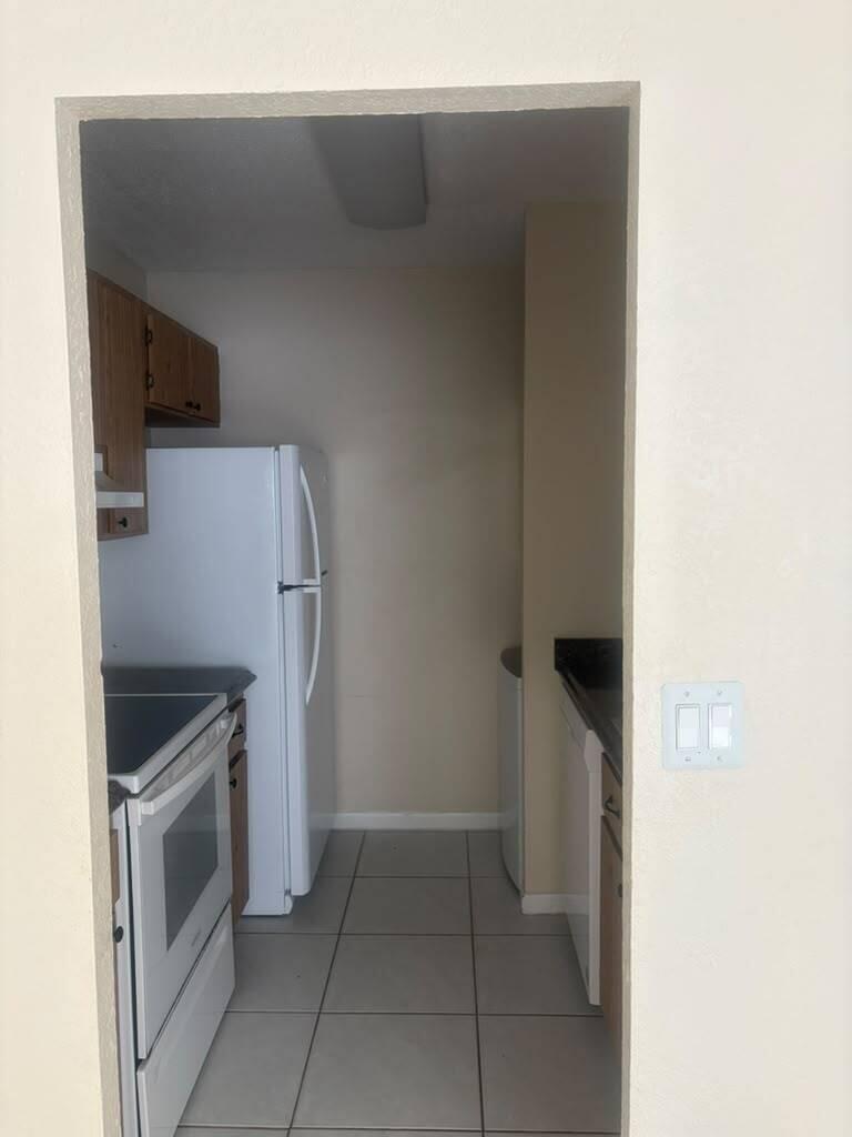 9980 TWIN LAKES Drive # C, Coral Springs FL 33071 photo 4