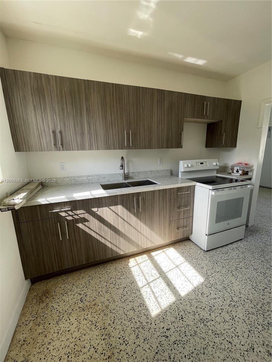 1137 NE 111th St # 1135, Miami FL 33161 photo 2