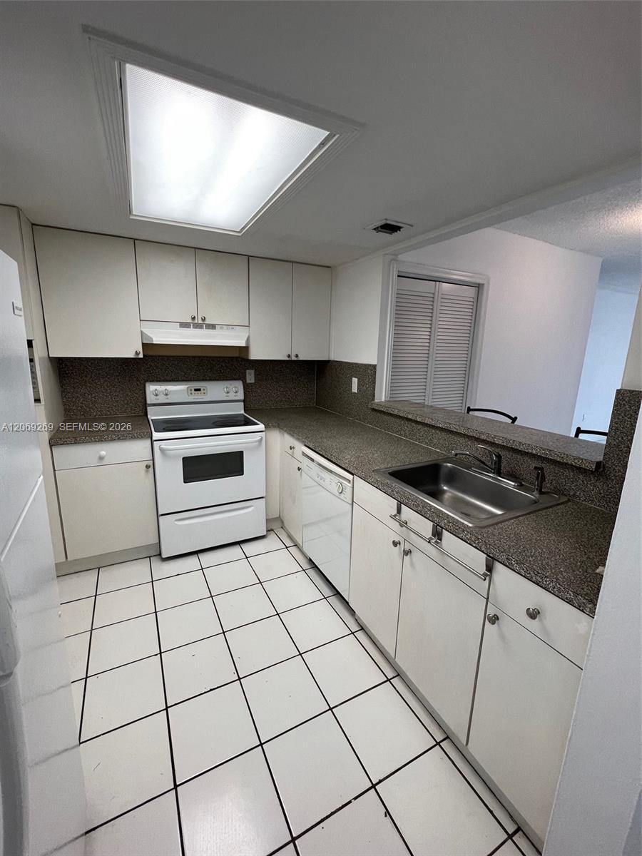 10500 SW 8th St # 410, Miami FL 33174 photo 5