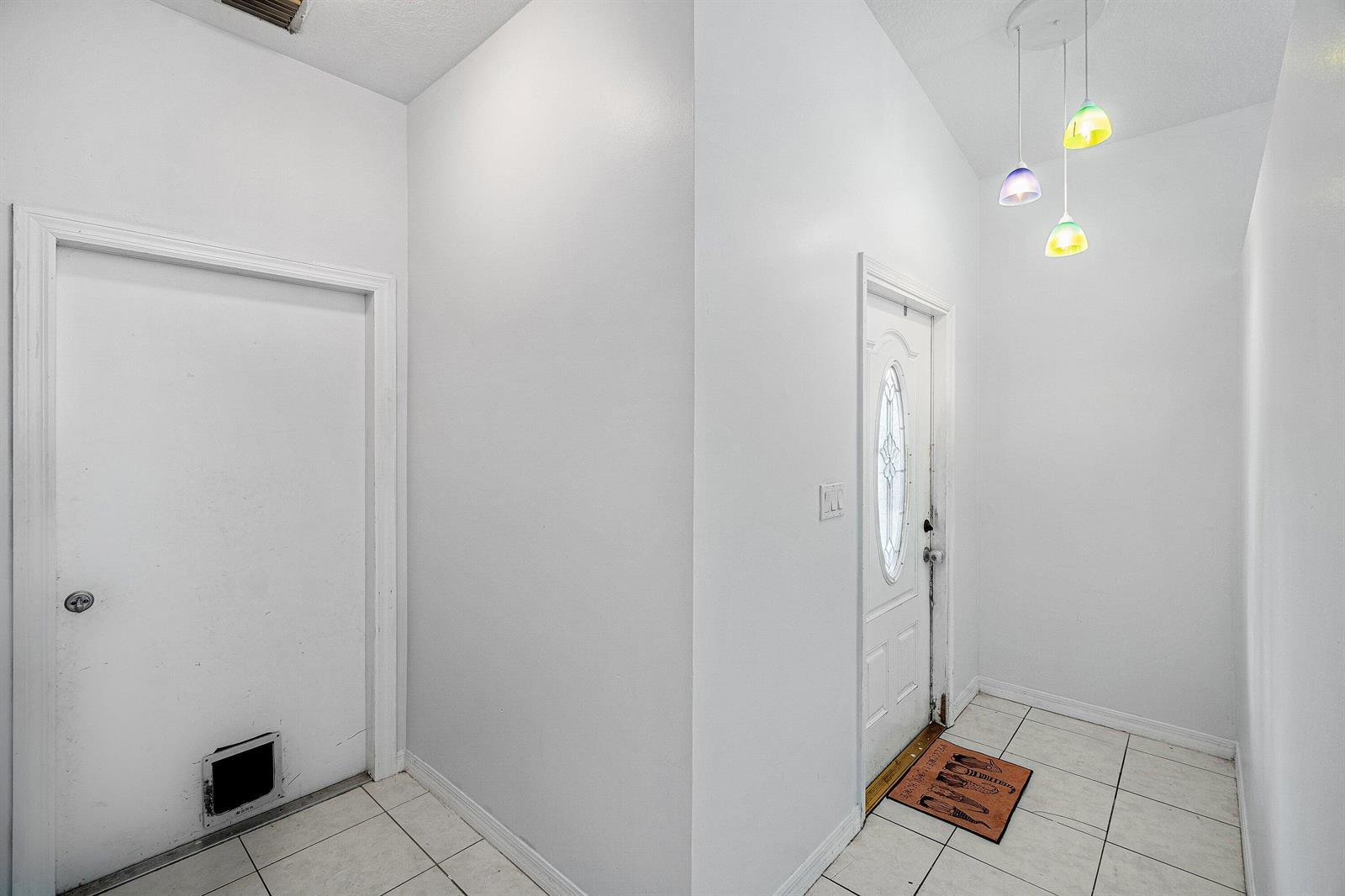 2406 SUNDY Avenue, Delray Beach FL 33444 photo 2