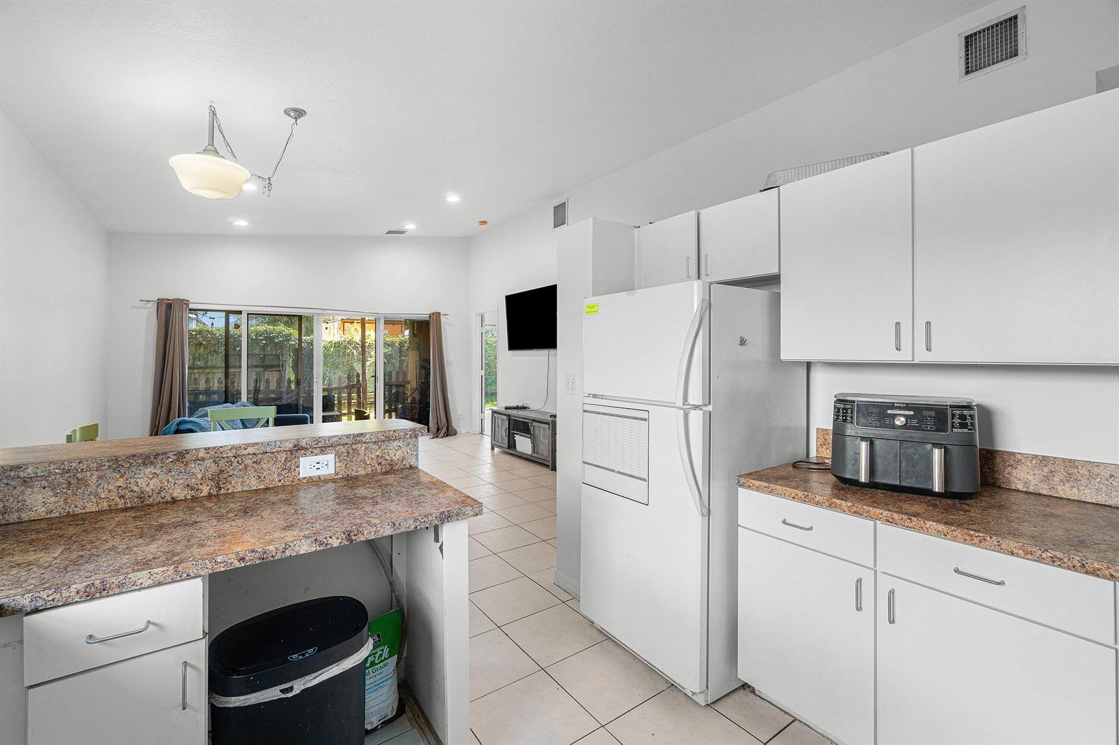 2406 SUNDY Avenue, Delray Beach FL 33444 photo 3