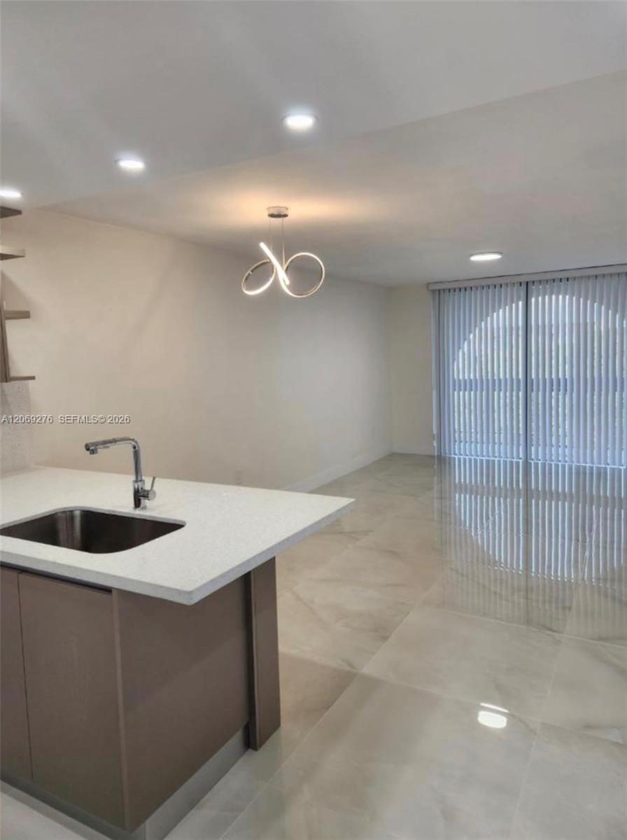 9440 Fontainebleau Blvd # 508, Miami FL 33172 photo 2