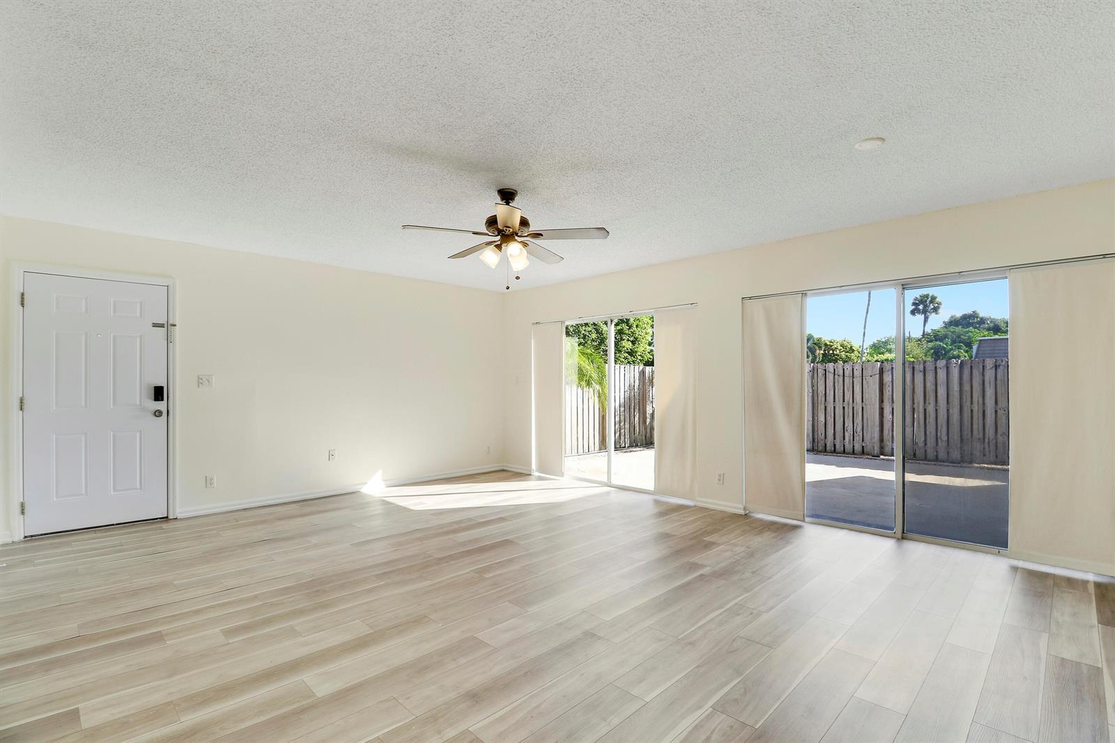 4348 HAZEL Avenue # D, Palm Beach Gardens FL 33410 photo 3