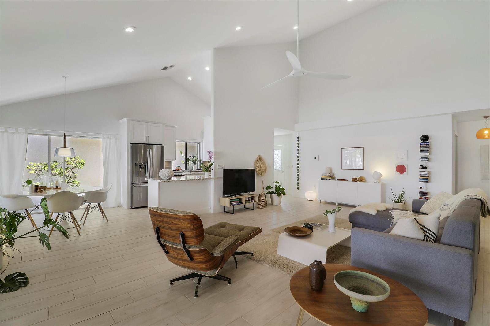125 Harbourside Circle, Jupiter FL 33477 photo 2