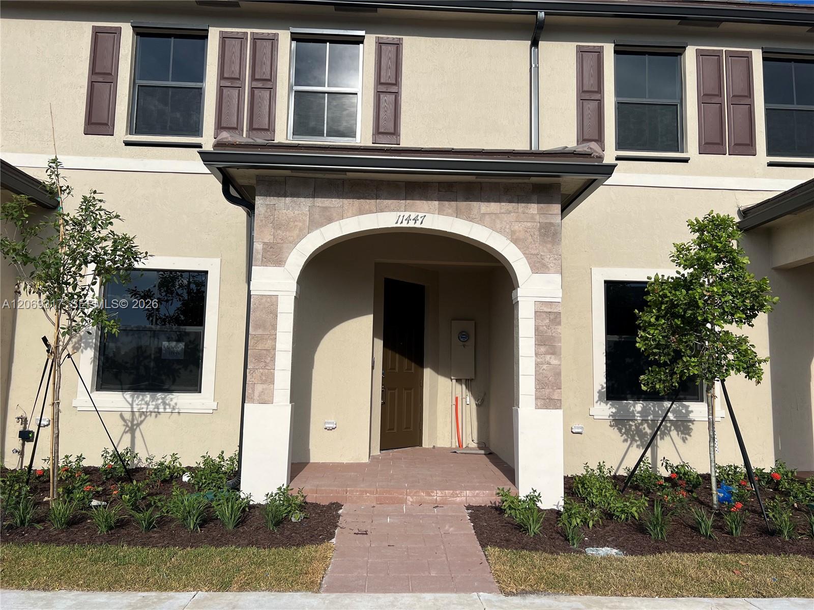 11447 W 34th Ct, Hialeah FL 33018 photo 3
