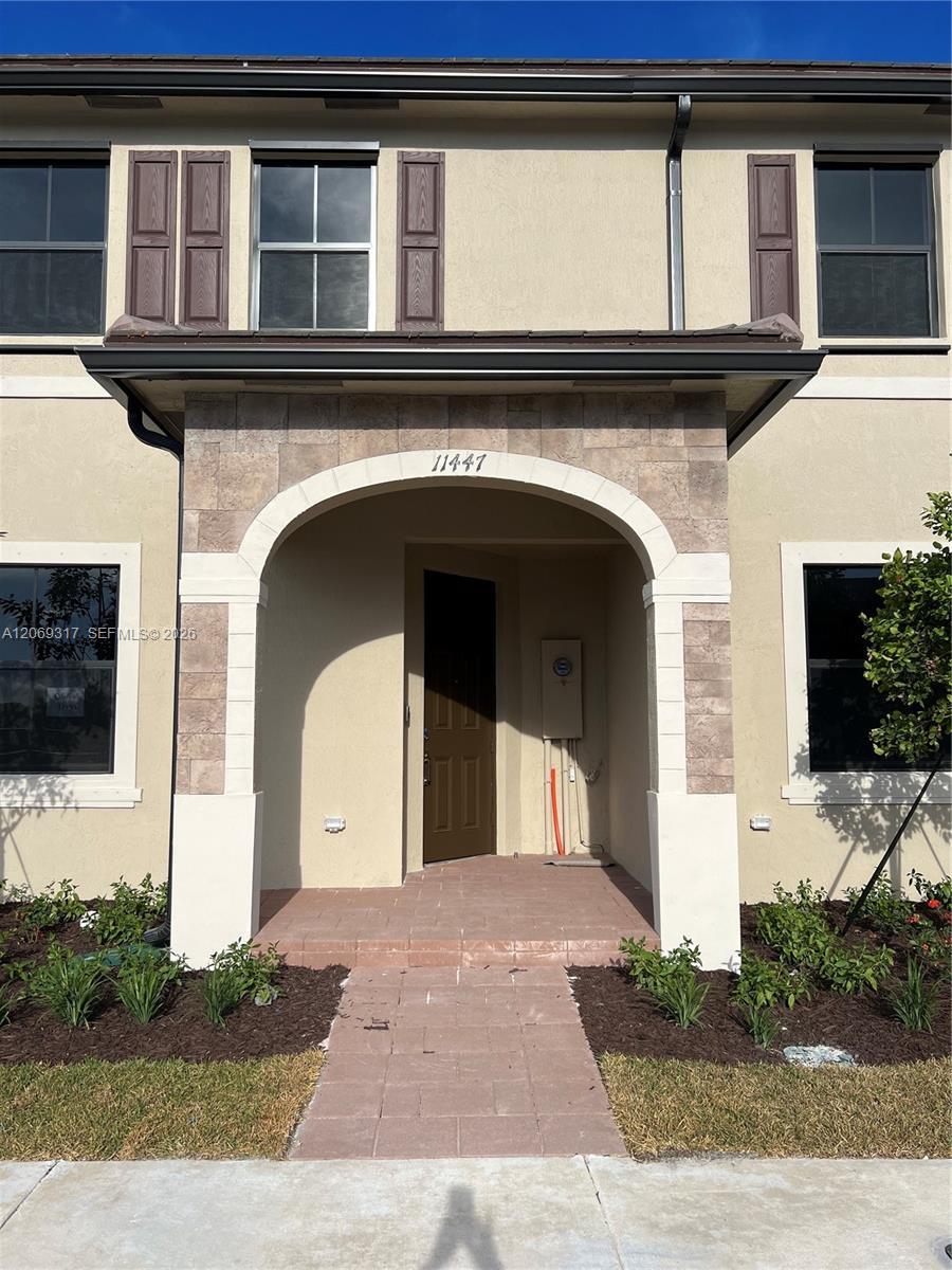 11447 W 34th Ct, Hialeah FL 33018 photo 4