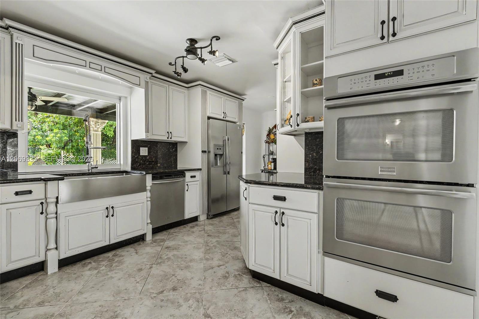 8460 SW 201st St, Cutler Bay FL 33189 photo 5