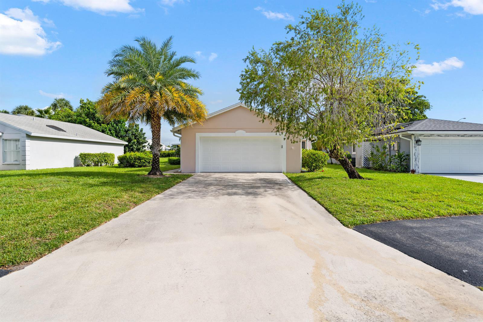 1209 Pine Sage Circle, West Palm Beach FL 33409 photo 2