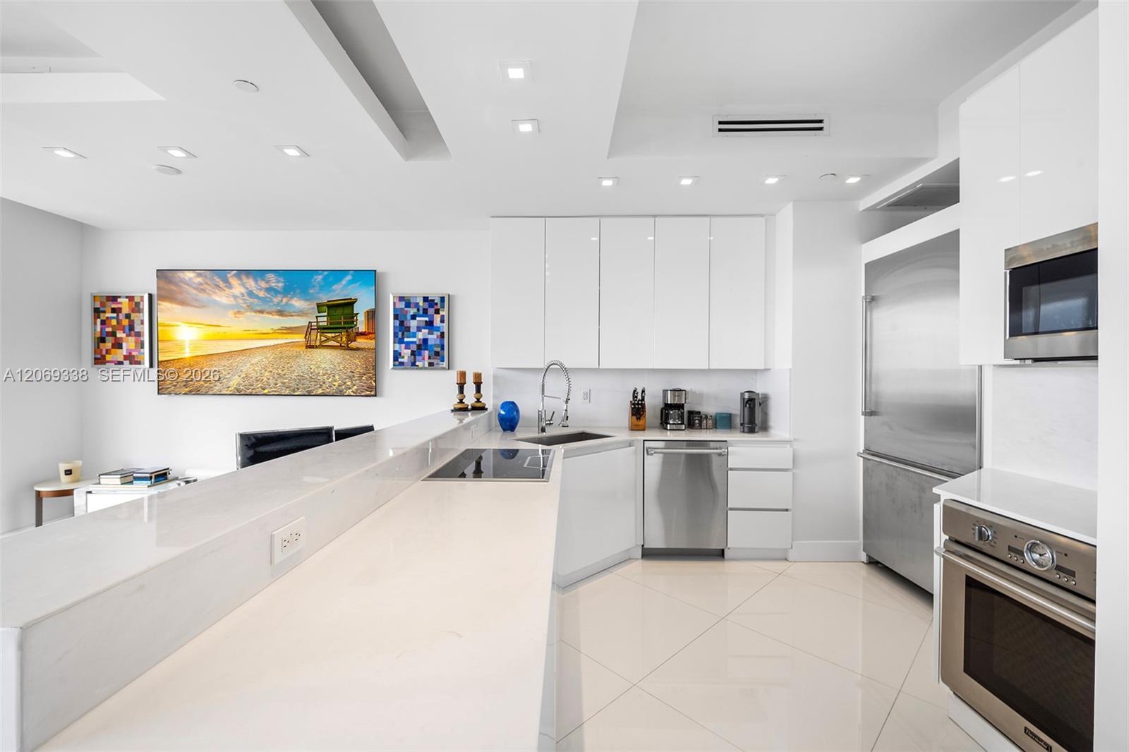 4779 Collins Ave, Miami Beach FL 33140 photo 4