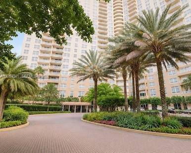 19501 W Country Club Dr # 210, Aventura FL 33180