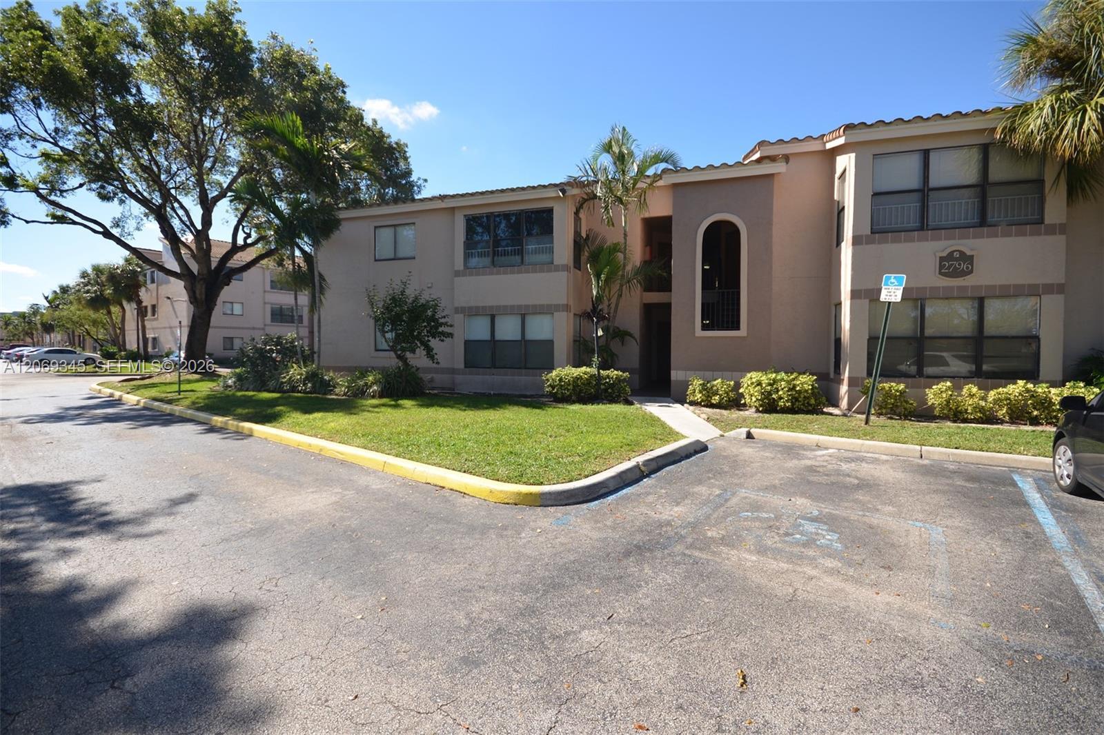 2796 S University Dr # 2102, Davie FL 33328