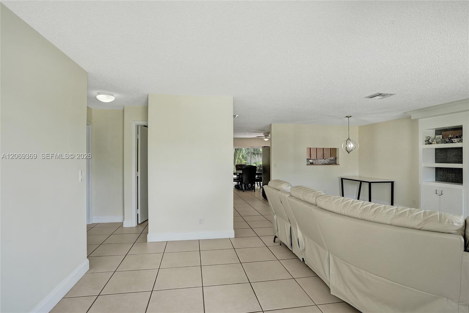 5451 Chicory Ln, Lake Worth FL 33463 photo 3