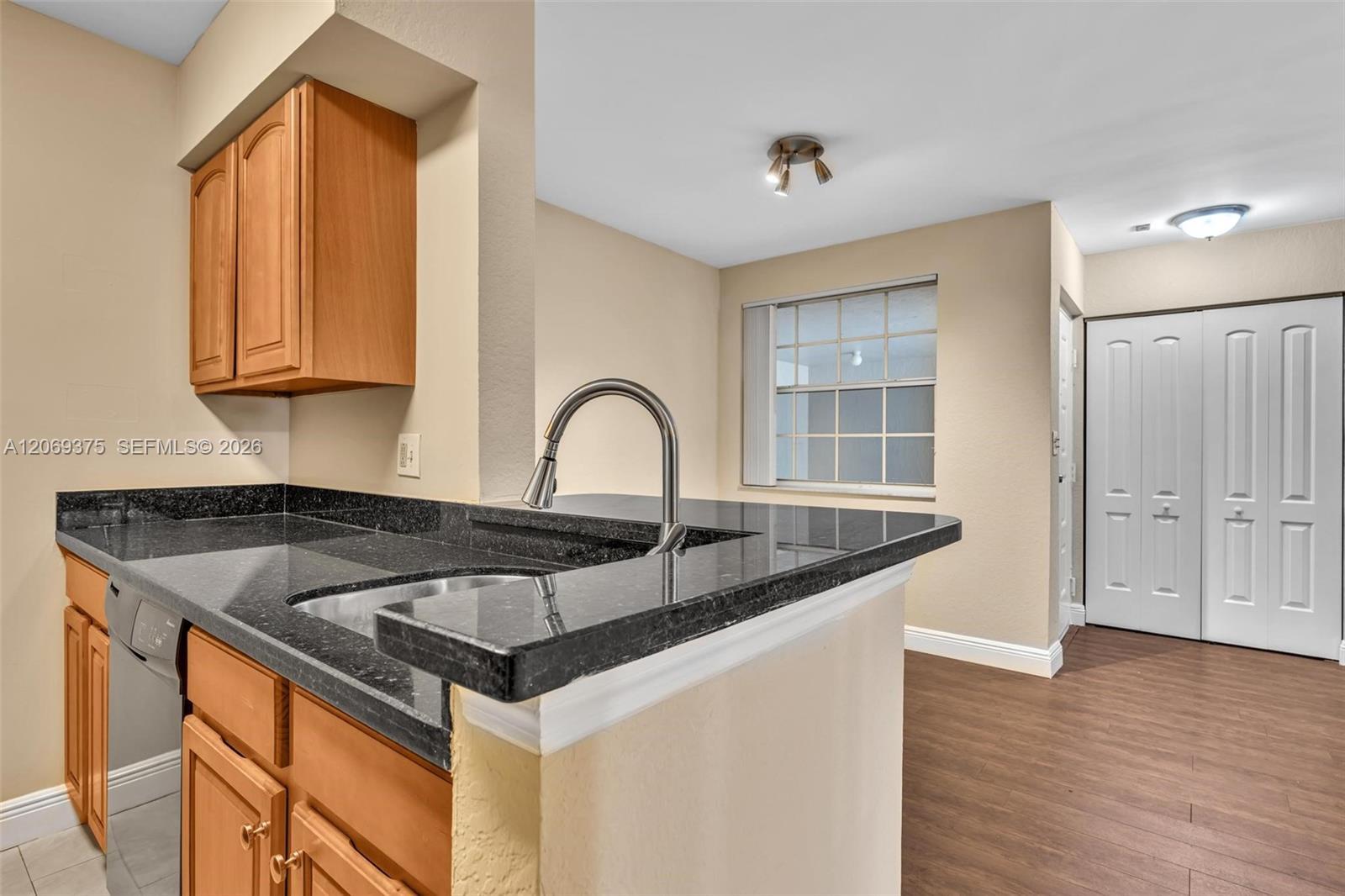 2850 N Oakland Forest Dr # 208, Oakland Park FL 33309 photo 3