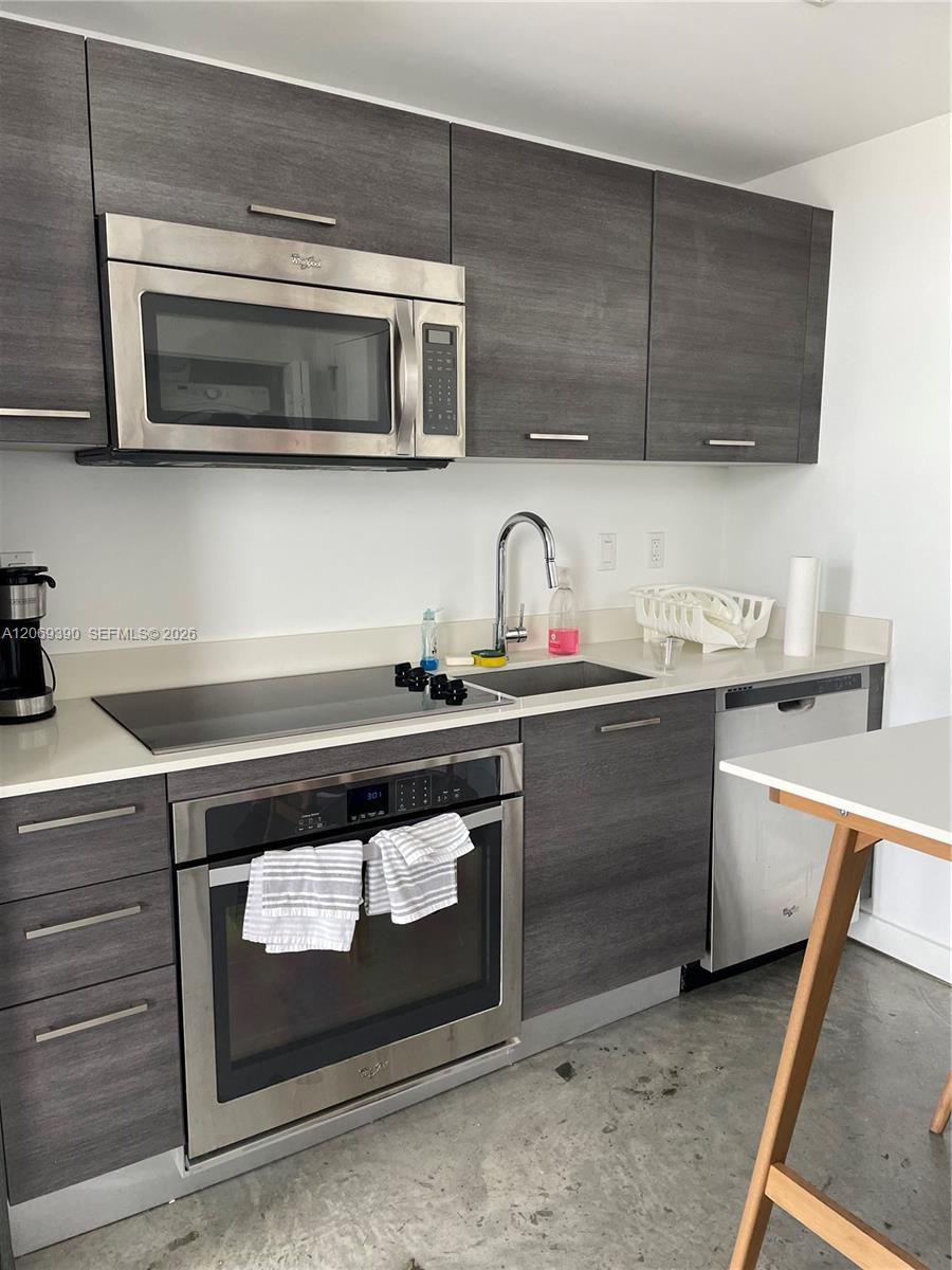 151 SE 1st St # 3004, Miami FL 33131 photo 5
