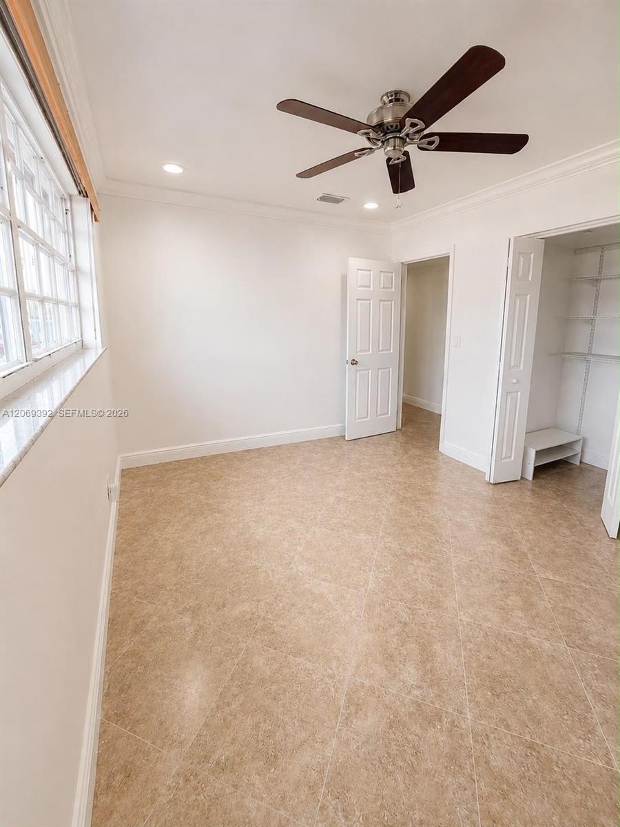 10955 SW 177th Ter, Miami FL 33157 photo 4