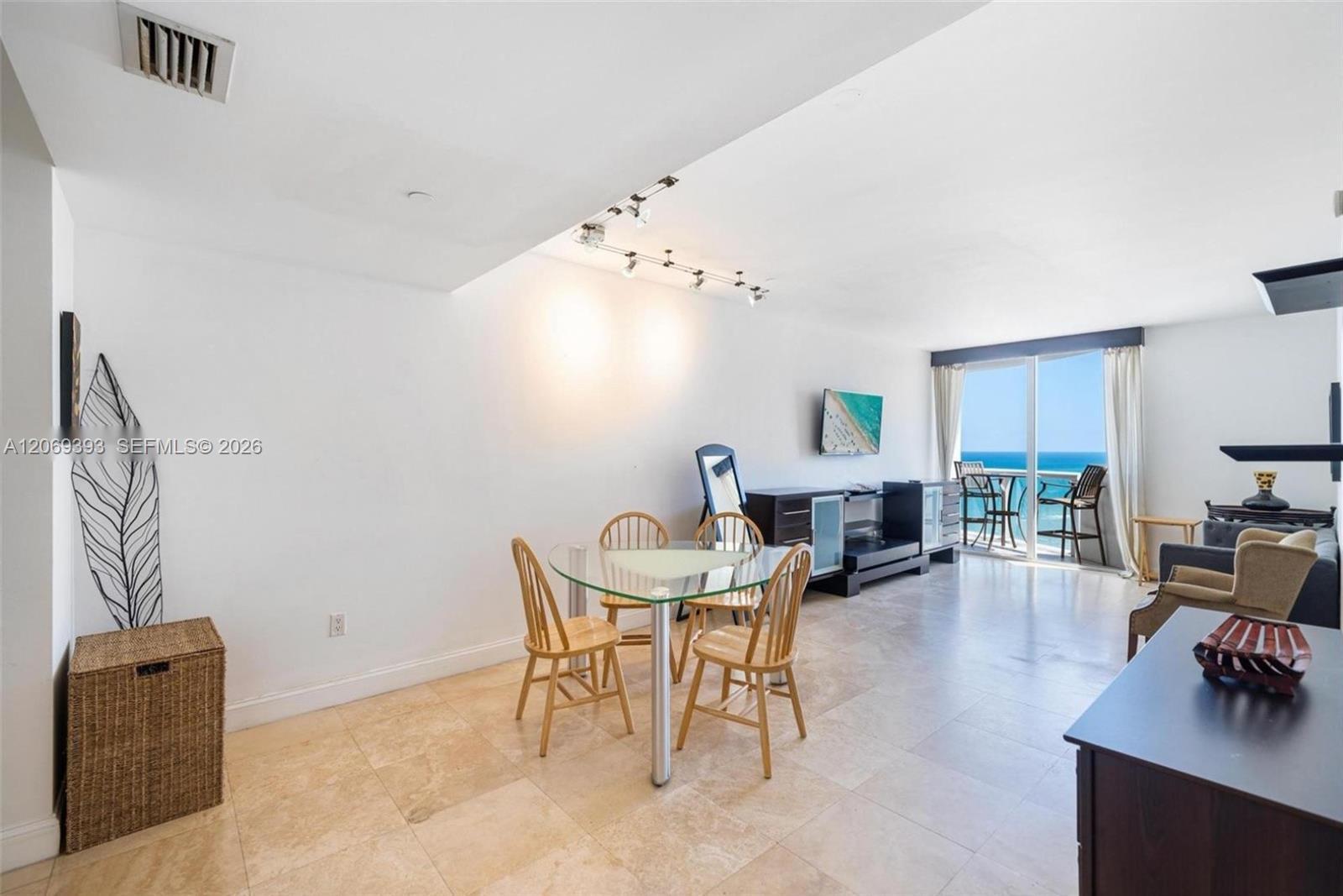 6365 Collins Ave # 2805, Miami Beach FL 33141 photo 4