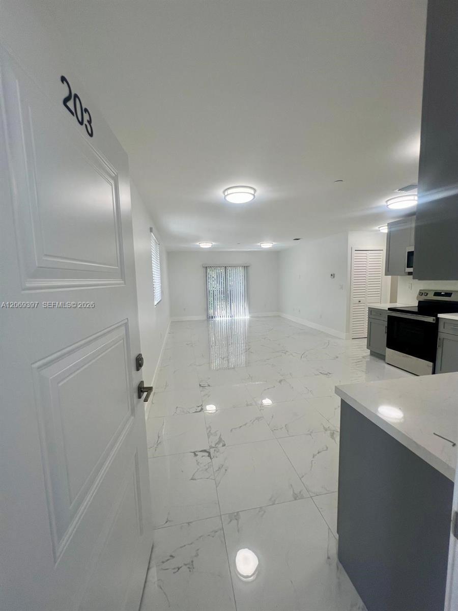 1860 NW 19th St # 203, Miami FL 33125 photo 3