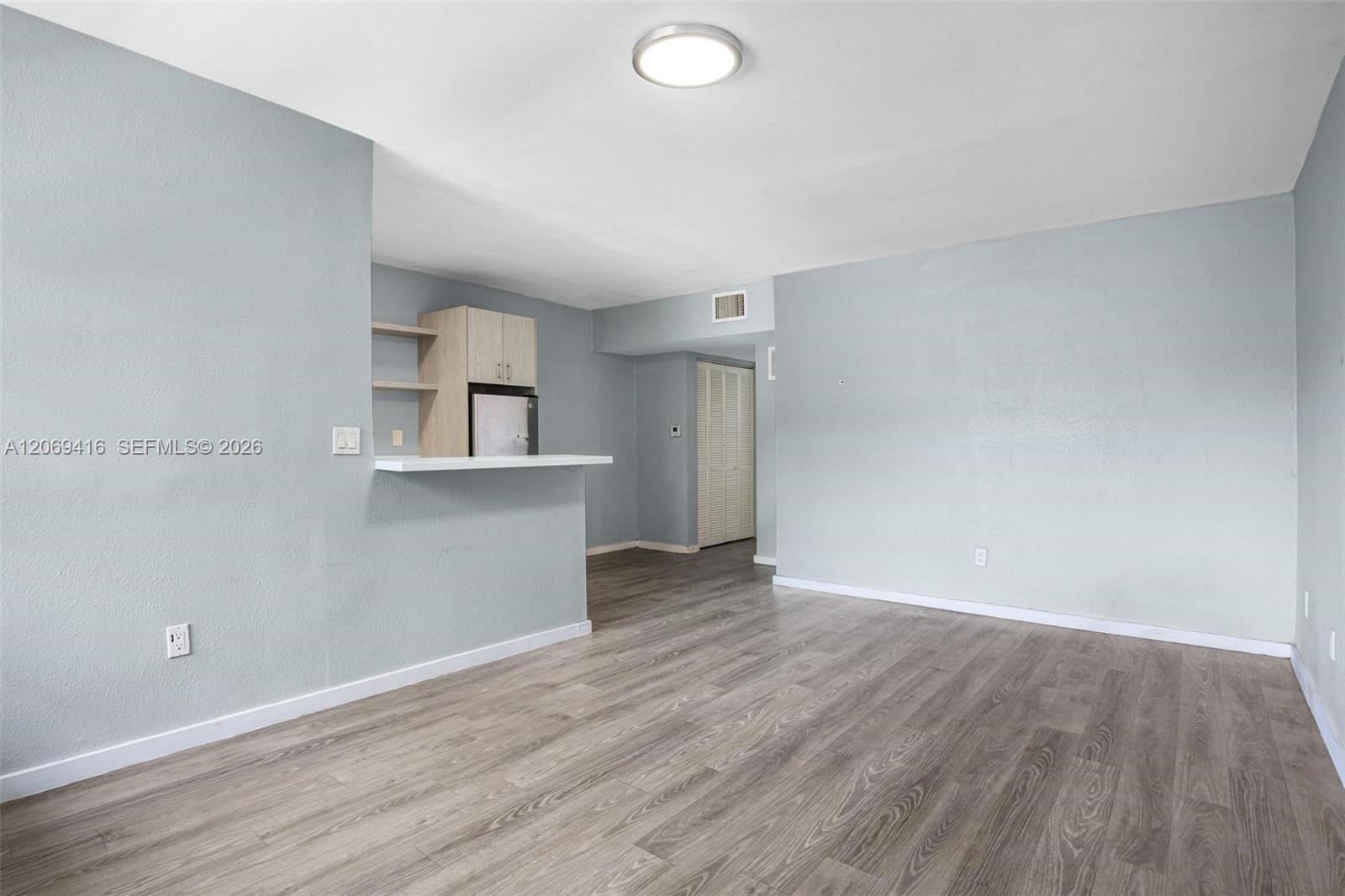 1135 8th St # 8, Miami Beach FL 33139 photo 3