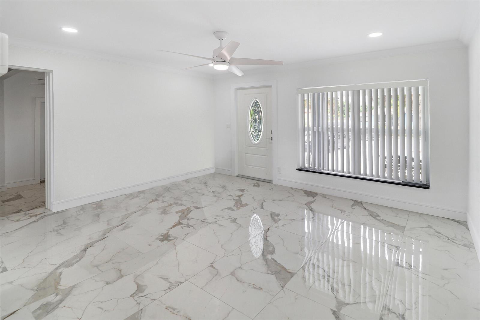 5209 N ANDREWS Avenue, Oakland Park FL 33309 photo 2