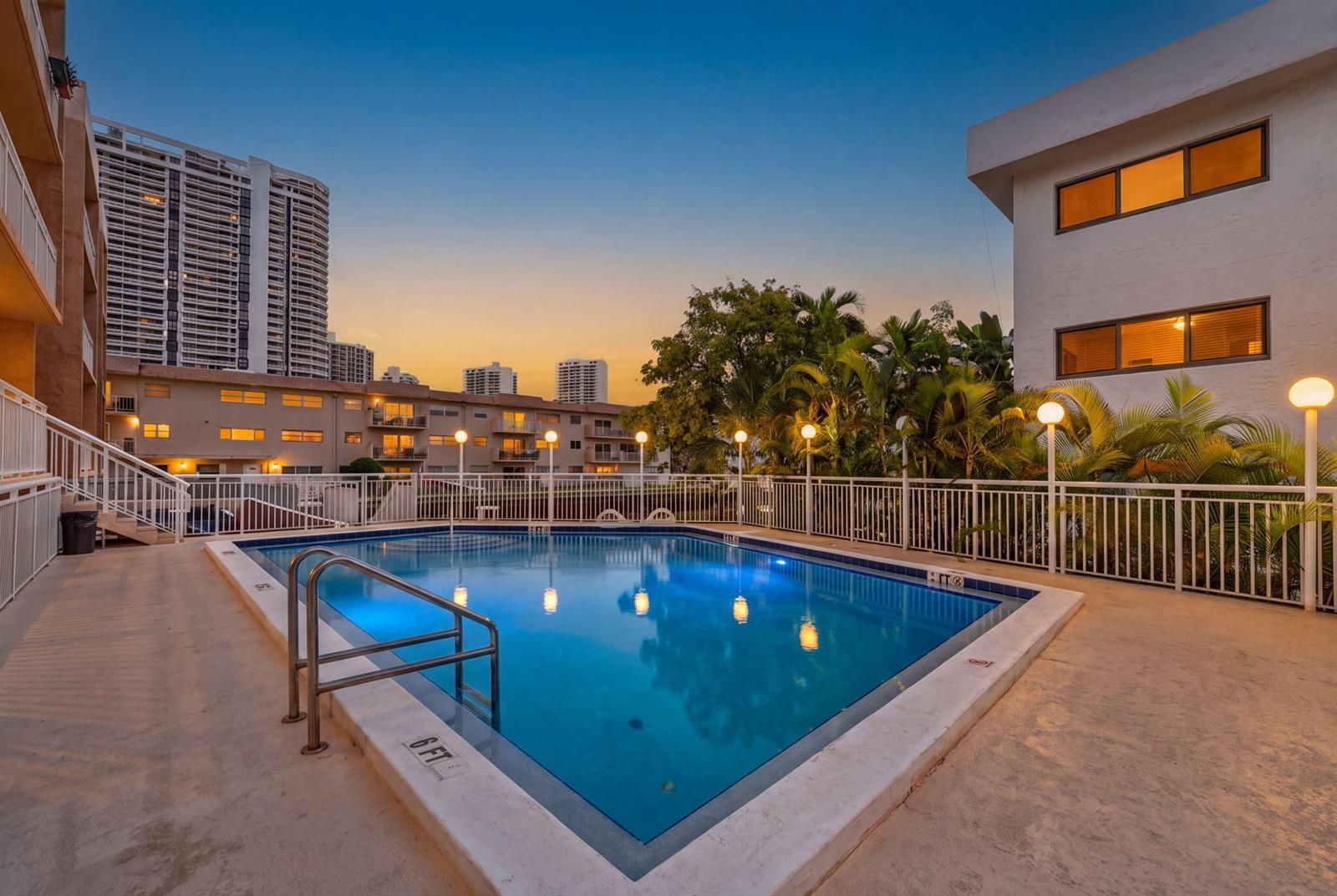 17051 NE 35TH Avenue # 207, North Miami Beach FL 33160 photo 2