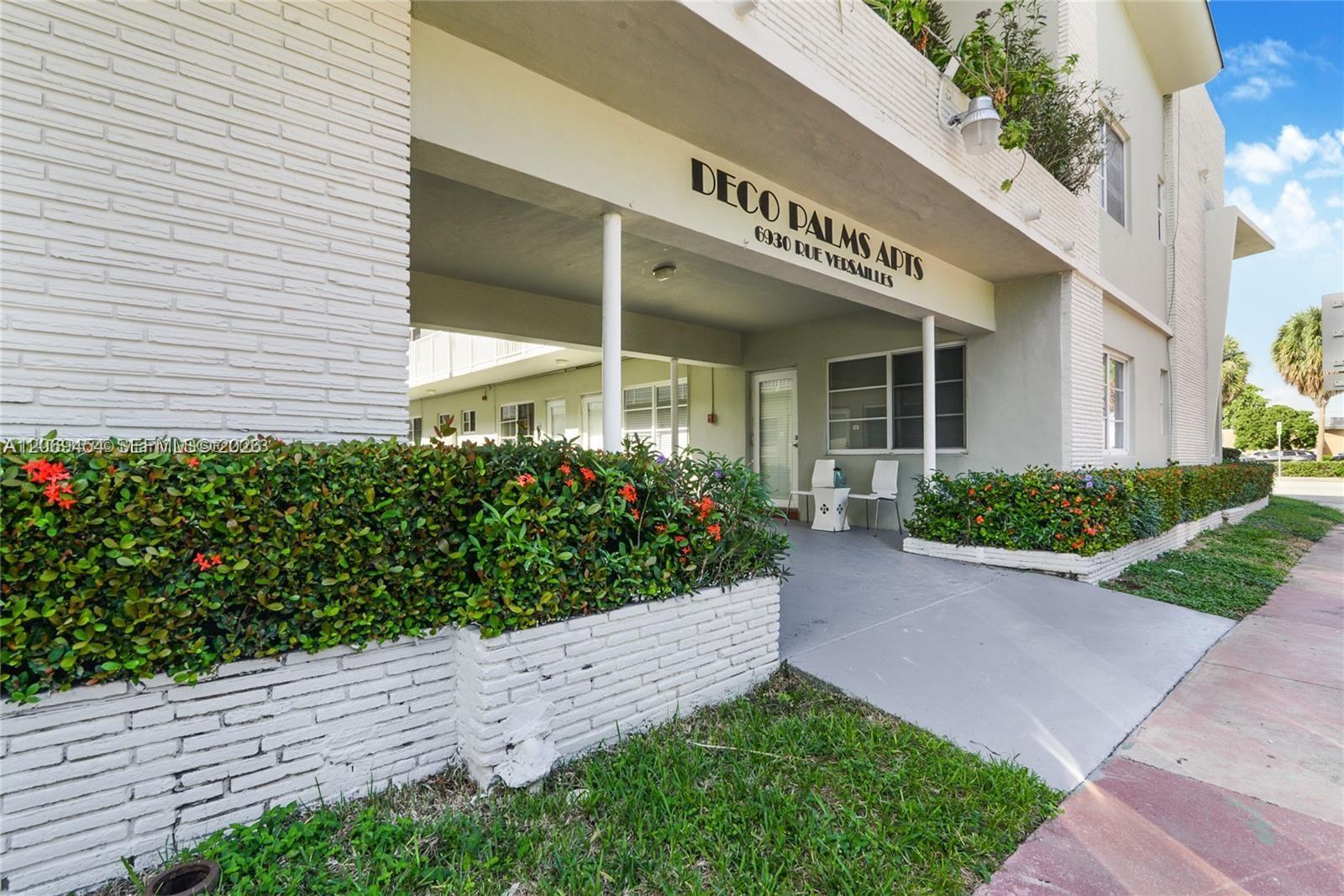 6930 Rue Versailles # 18, Miami Beach FL 33141 photo 2