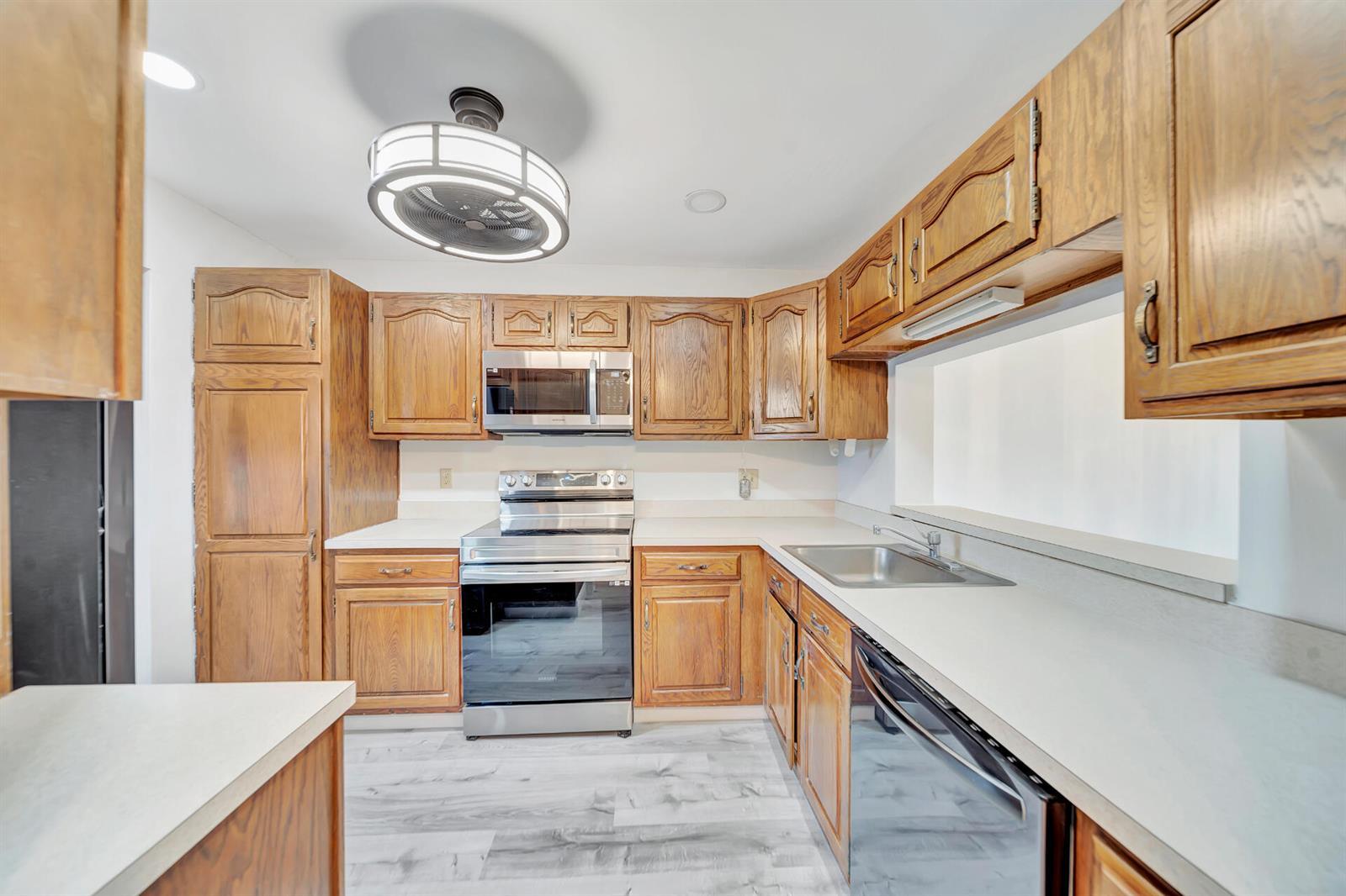3485 Environ Boulevard # C504, Lauderhill FL 33319 photo 3