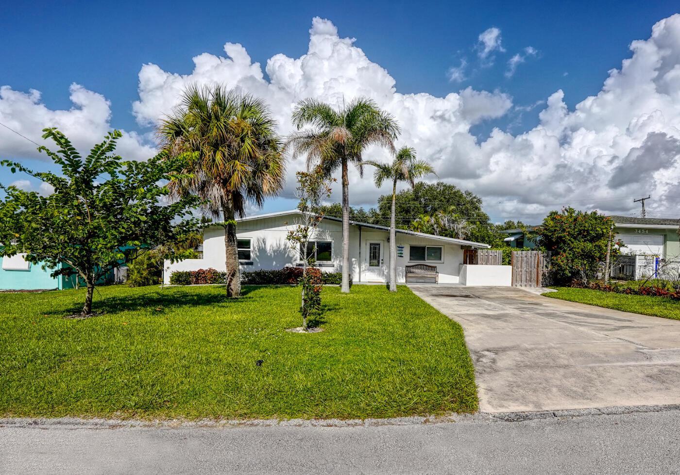 3444 NE SANDRA Drive, Jensen Beach FL 34957