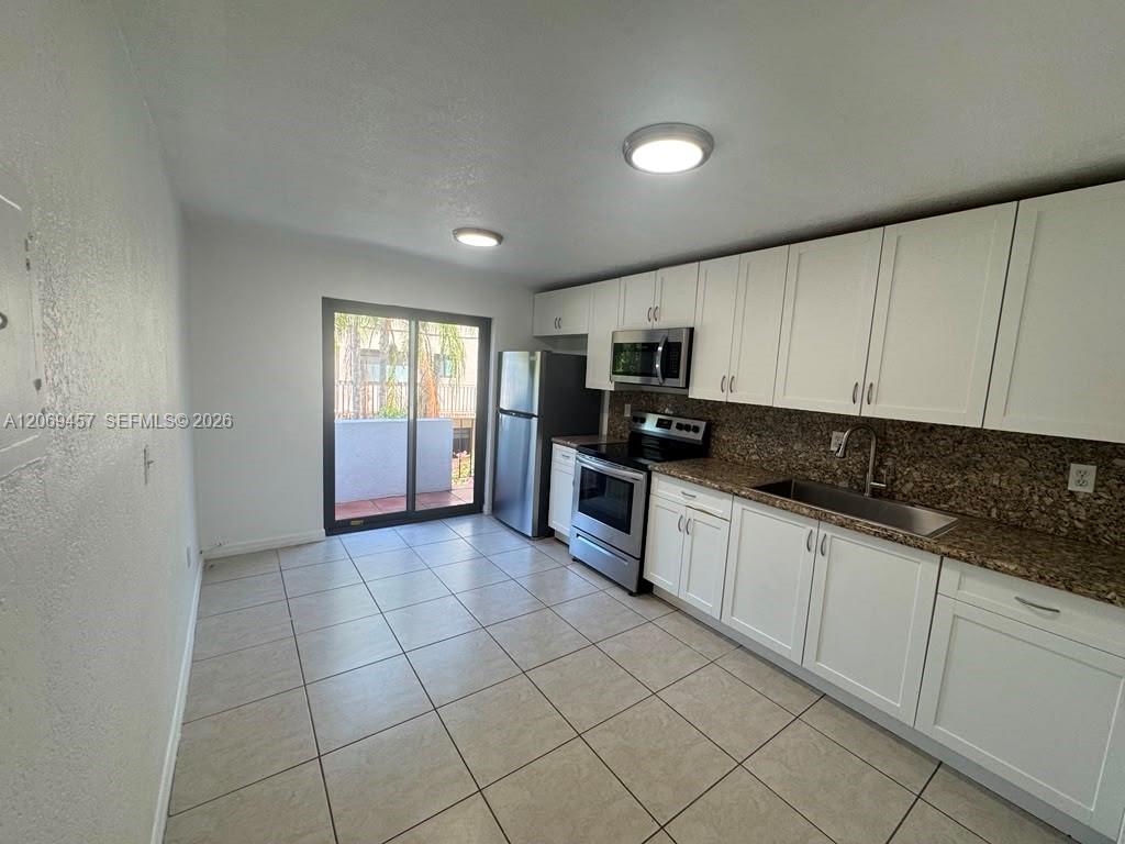 3011 SW 1st Ave # 10, Miami FL 33129 photo 2
