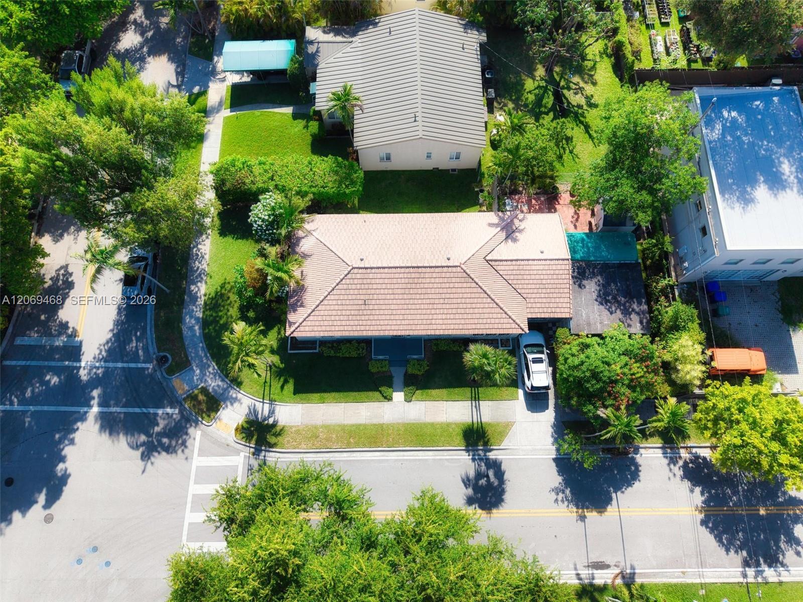2470 SW 23rd Ave, Miami FL 33145 photo 3
