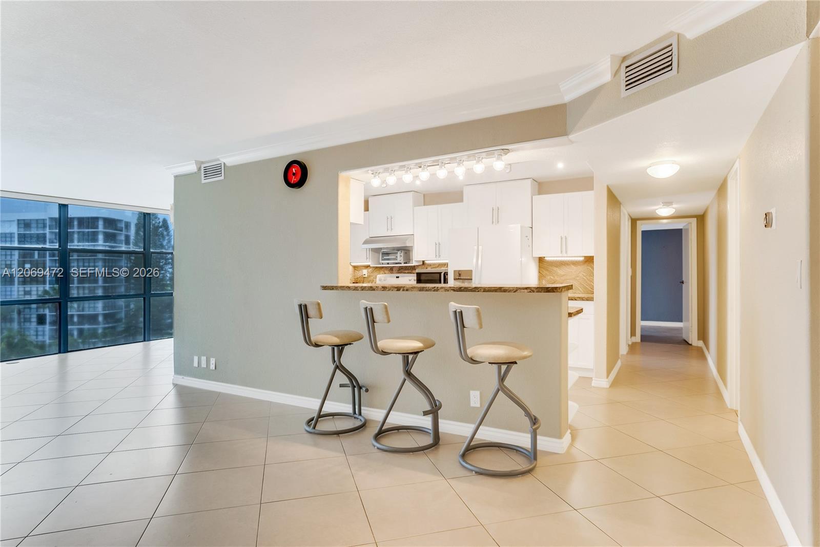 1000 Parkview Dr # 614, Hallandale Beach FL 33009 photo 5