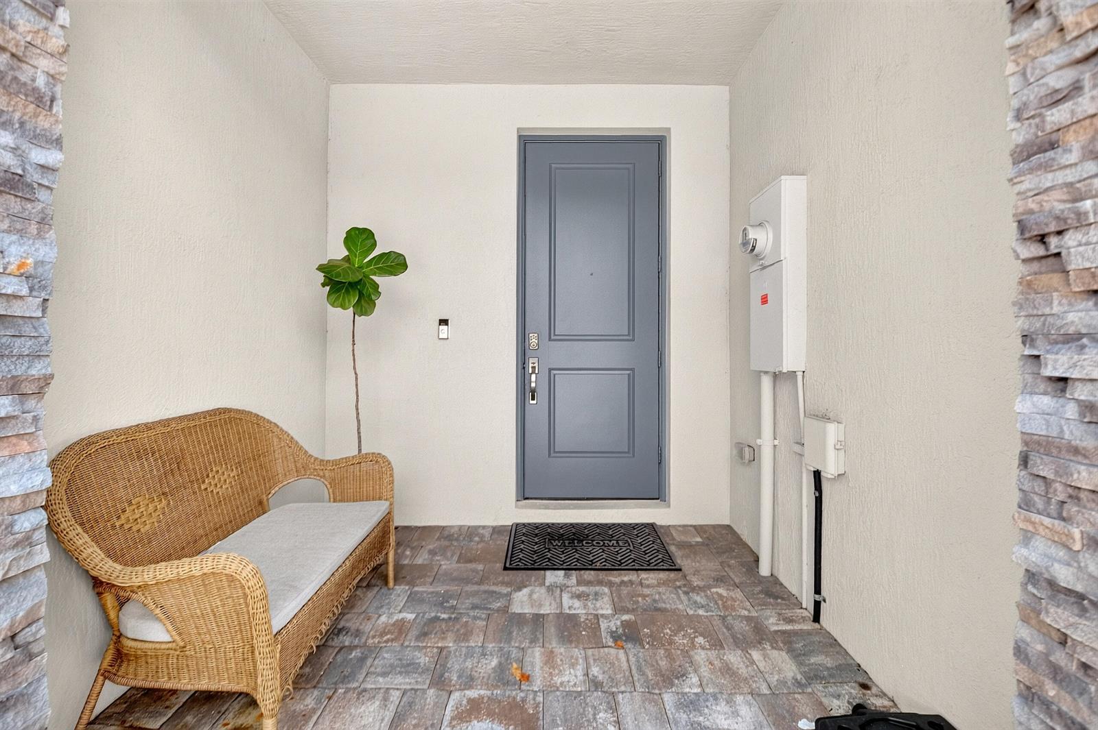 8714 VIA MAR ROSSO, Lake Worth FL 33467 photo 2