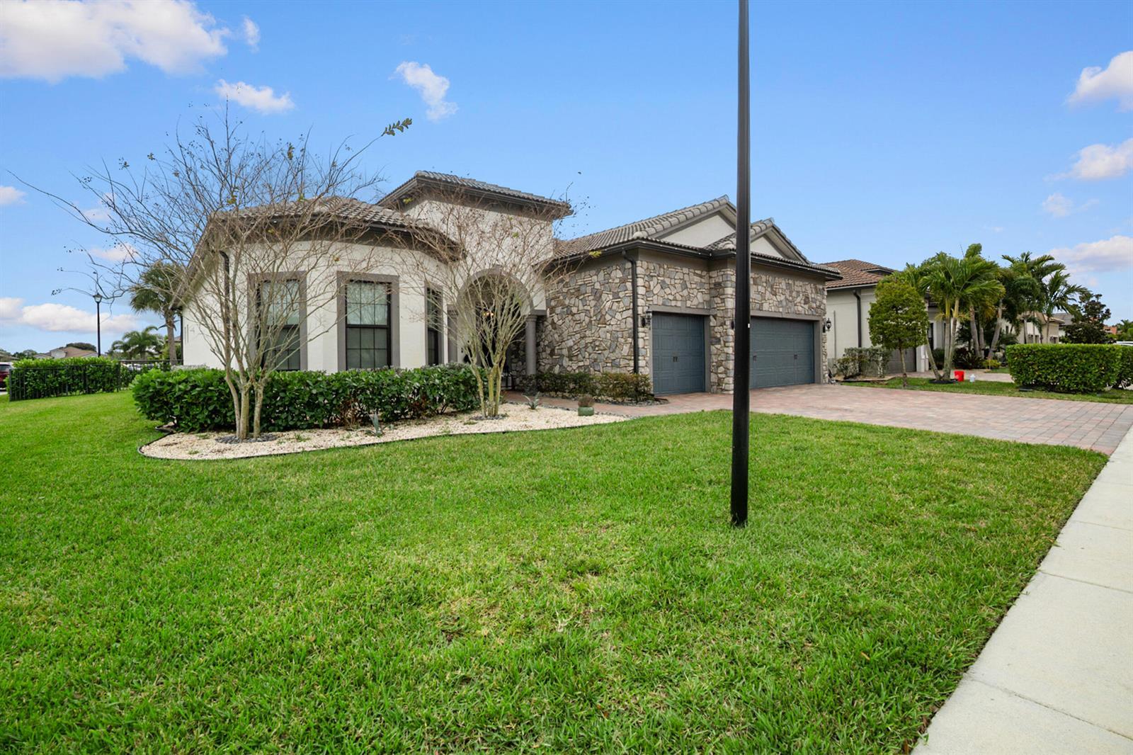 8324 PEDIGREE Circle, Lake Worth FL 33467 photo 3