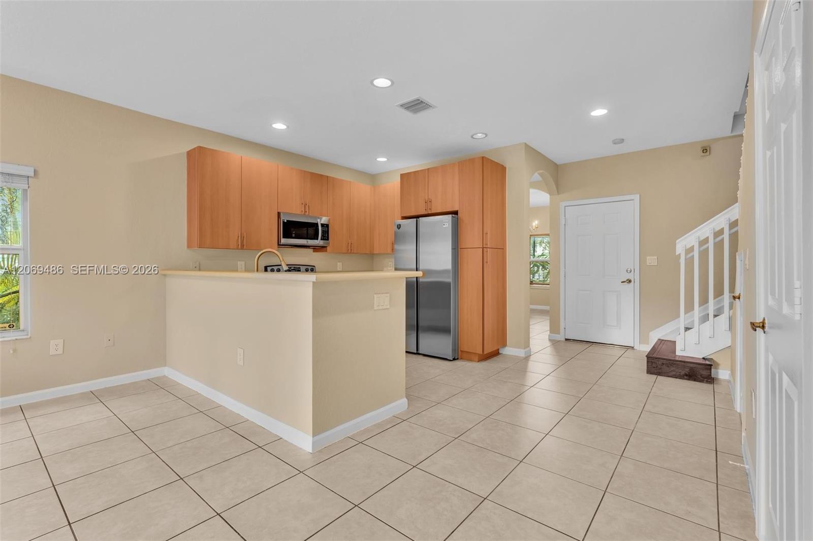 3102 NW 24th Way, Oakland Park FL 33309 photo 4