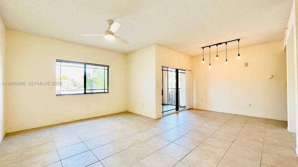 2807 Veronia Dr # 201, Palm Beach Gardens FL 33410 photo 2