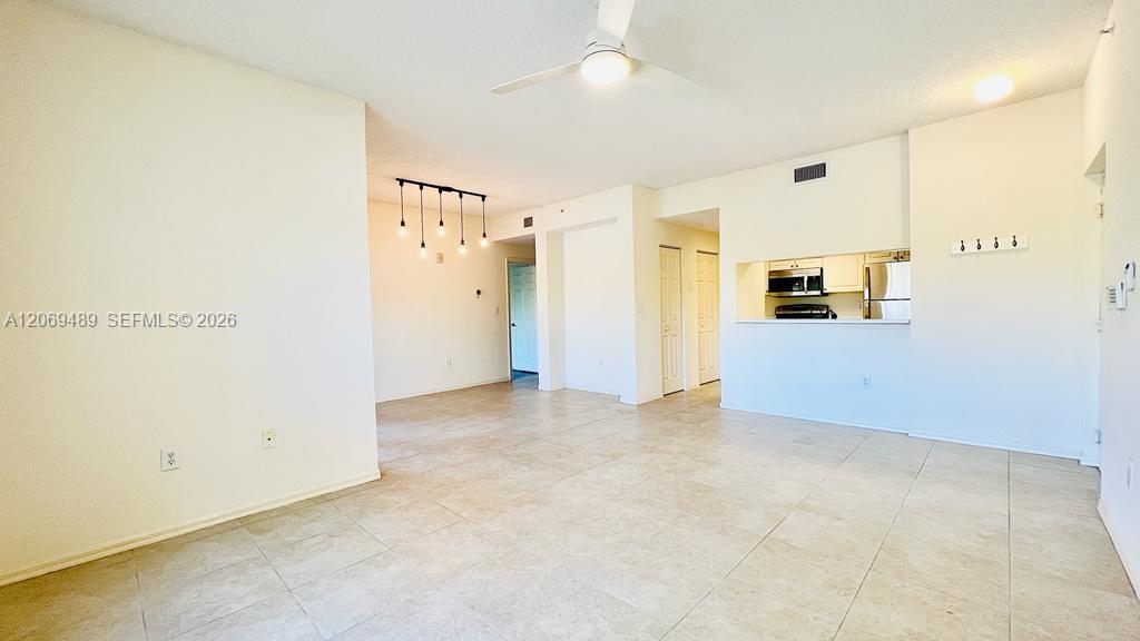 2807 Veronia Dr # 201, Palm Beach Gardens FL 33410 photo 3