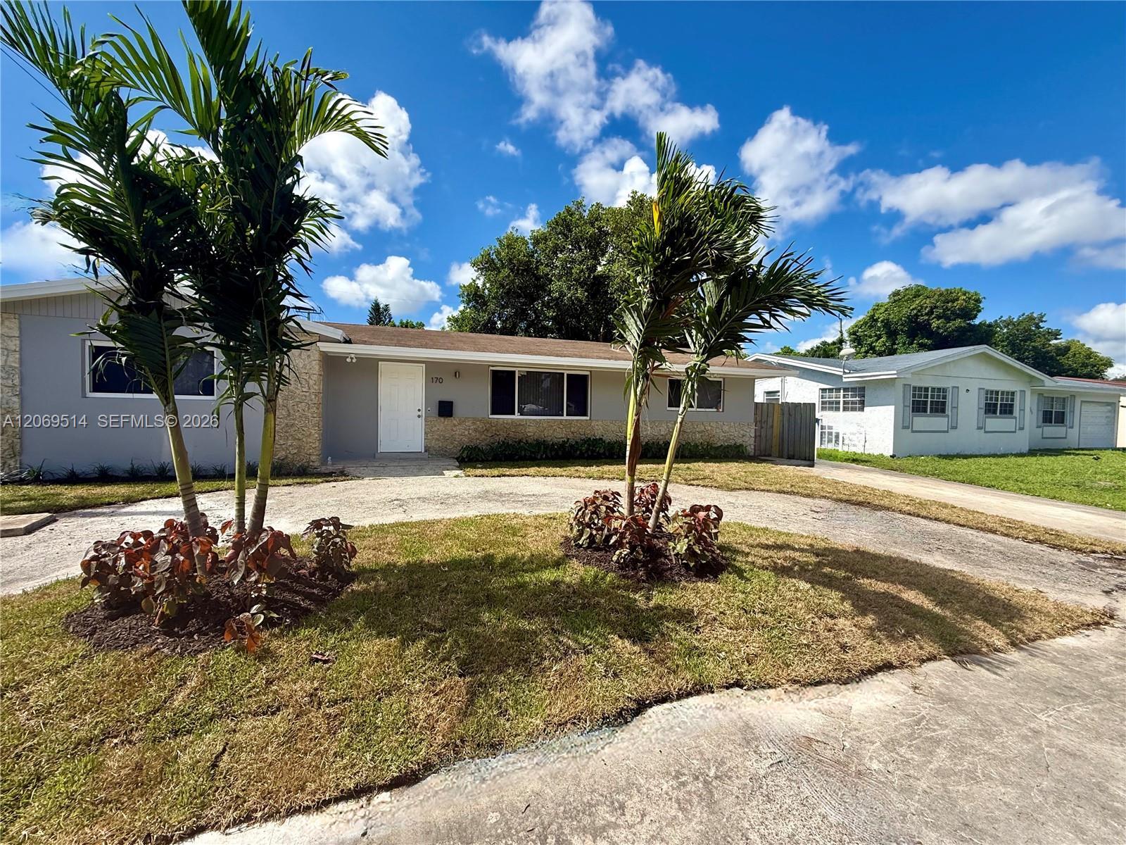 170 NE 174th St, Miami FL 33162 photo 2