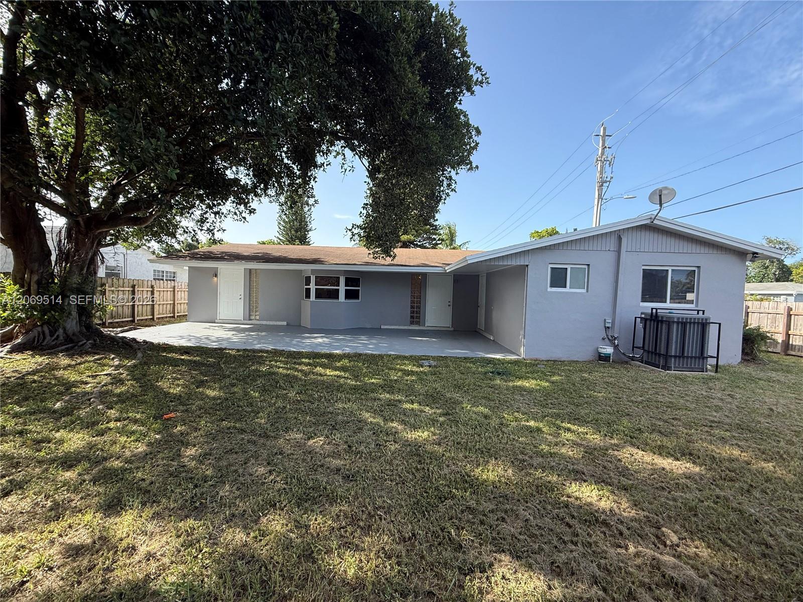 170 NE 174th St, Miami FL 33162 photo 5