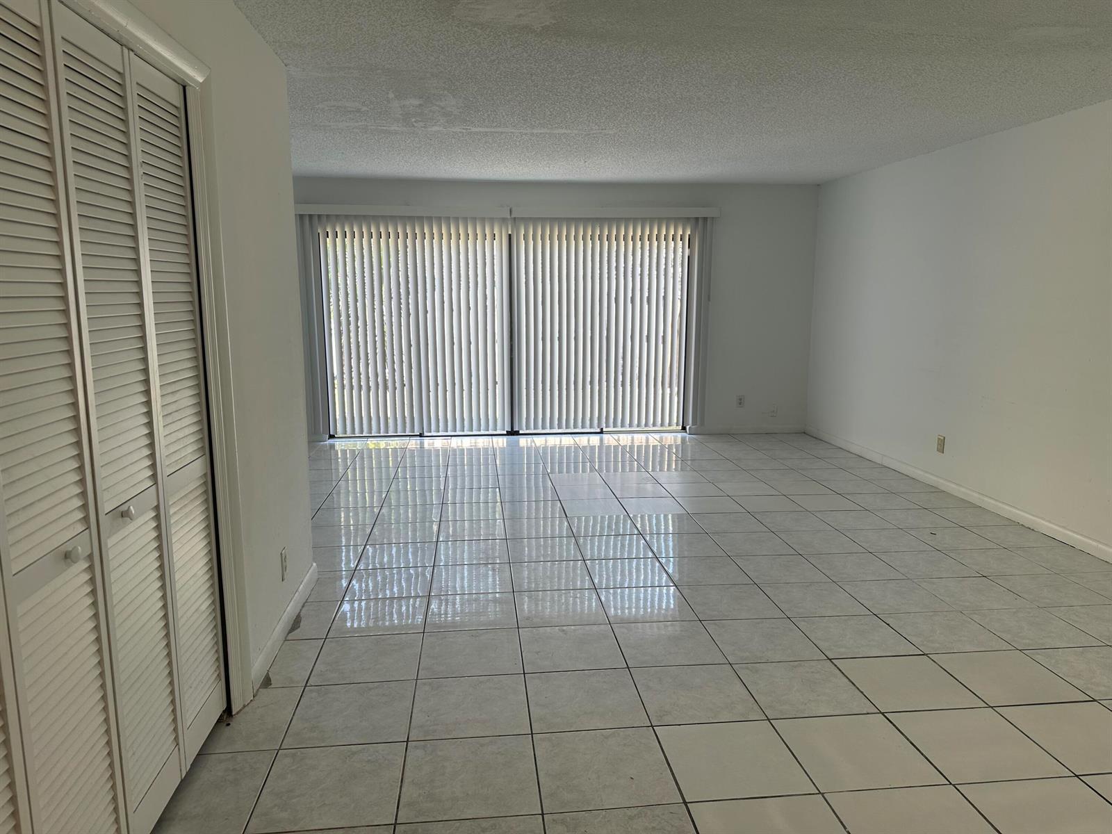931 SW 20TH Court, Delray Beach FL 33445 photo 5