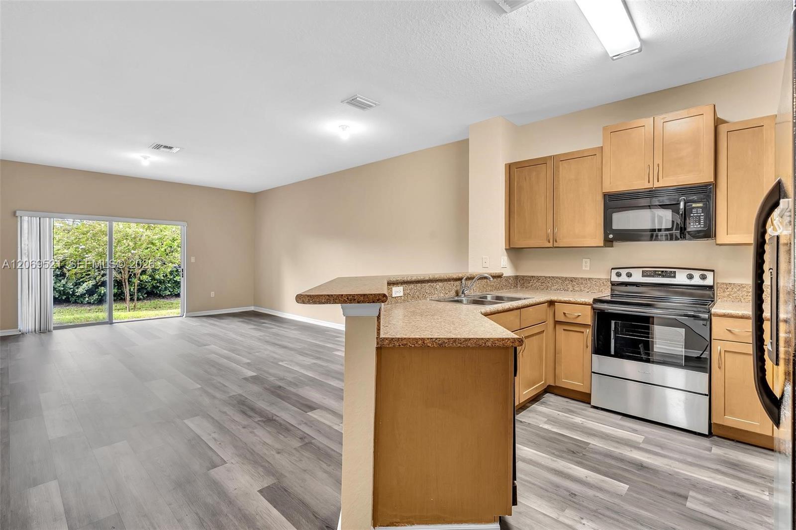 3530 NW 29th Ct, Lauderdale Lakes FL 33311 photo 3