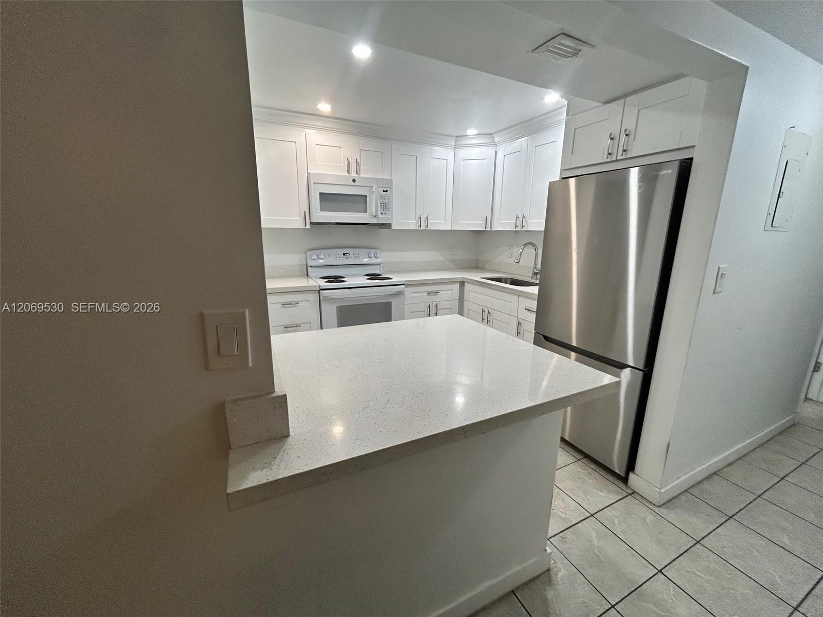 815 SW 30th St # J, Fort Lauderdale FL 33315