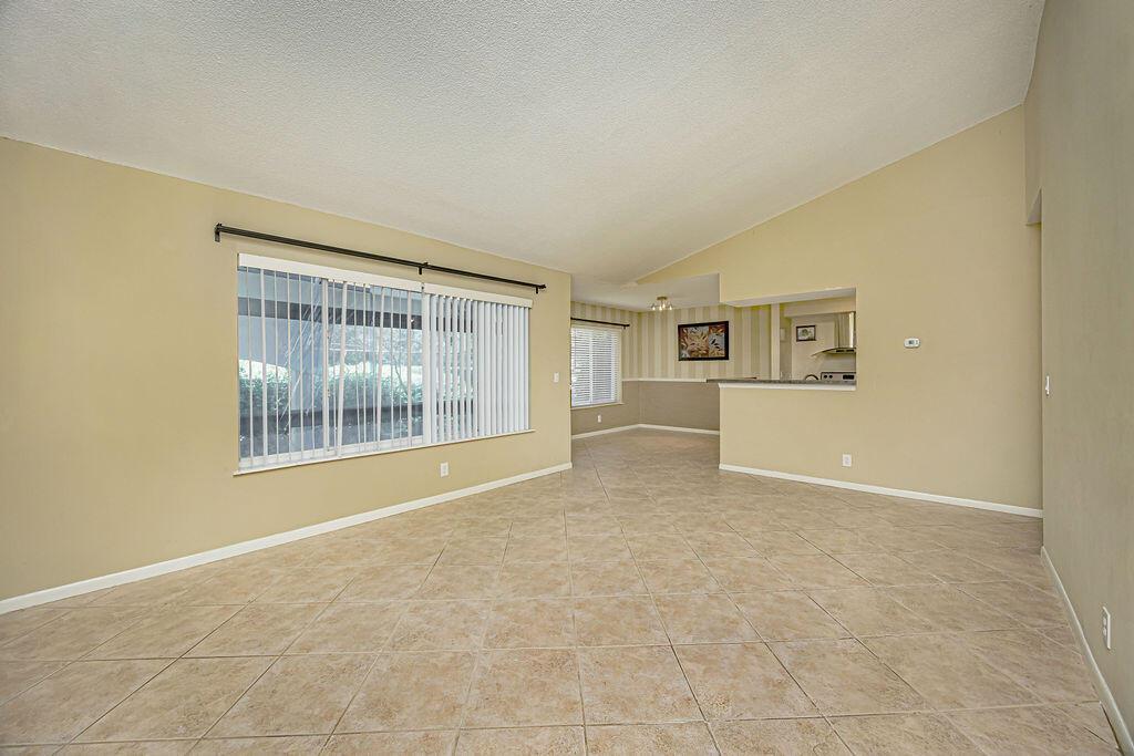 815 W BOYNTON BEACH Boulevard # 203, Boynton Beach FL 33426 photo 2