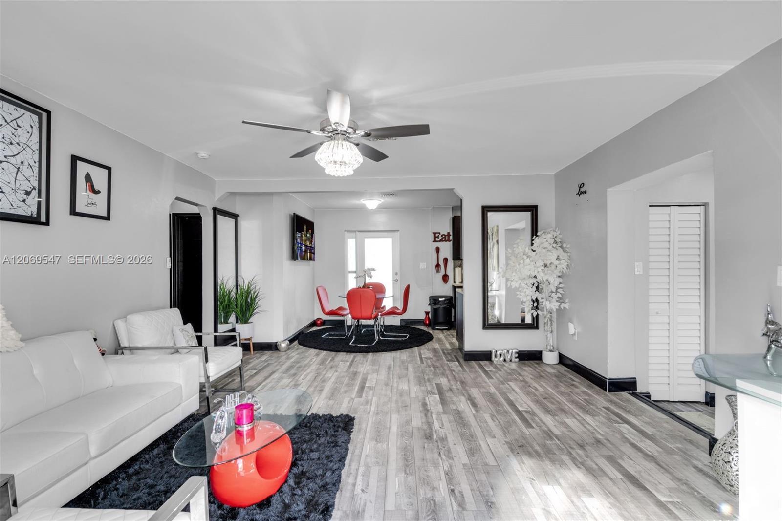 9402 NW 2nd Pl, Miami Shores FL 33150 photo 3