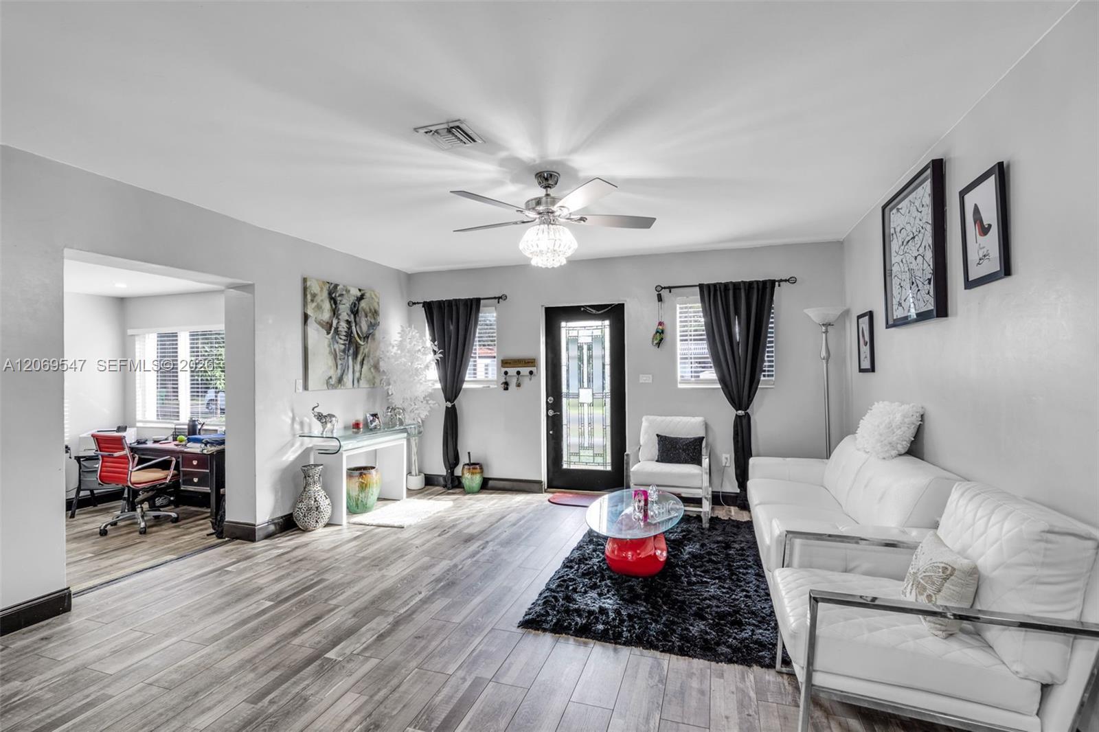 9402 NW 2nd Pl, Miami Shores FL 33150 photo 5